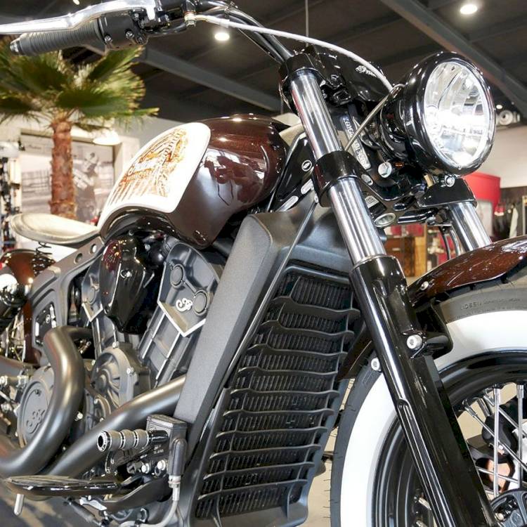 indian-motorcycle1-4_carrosserie-teston